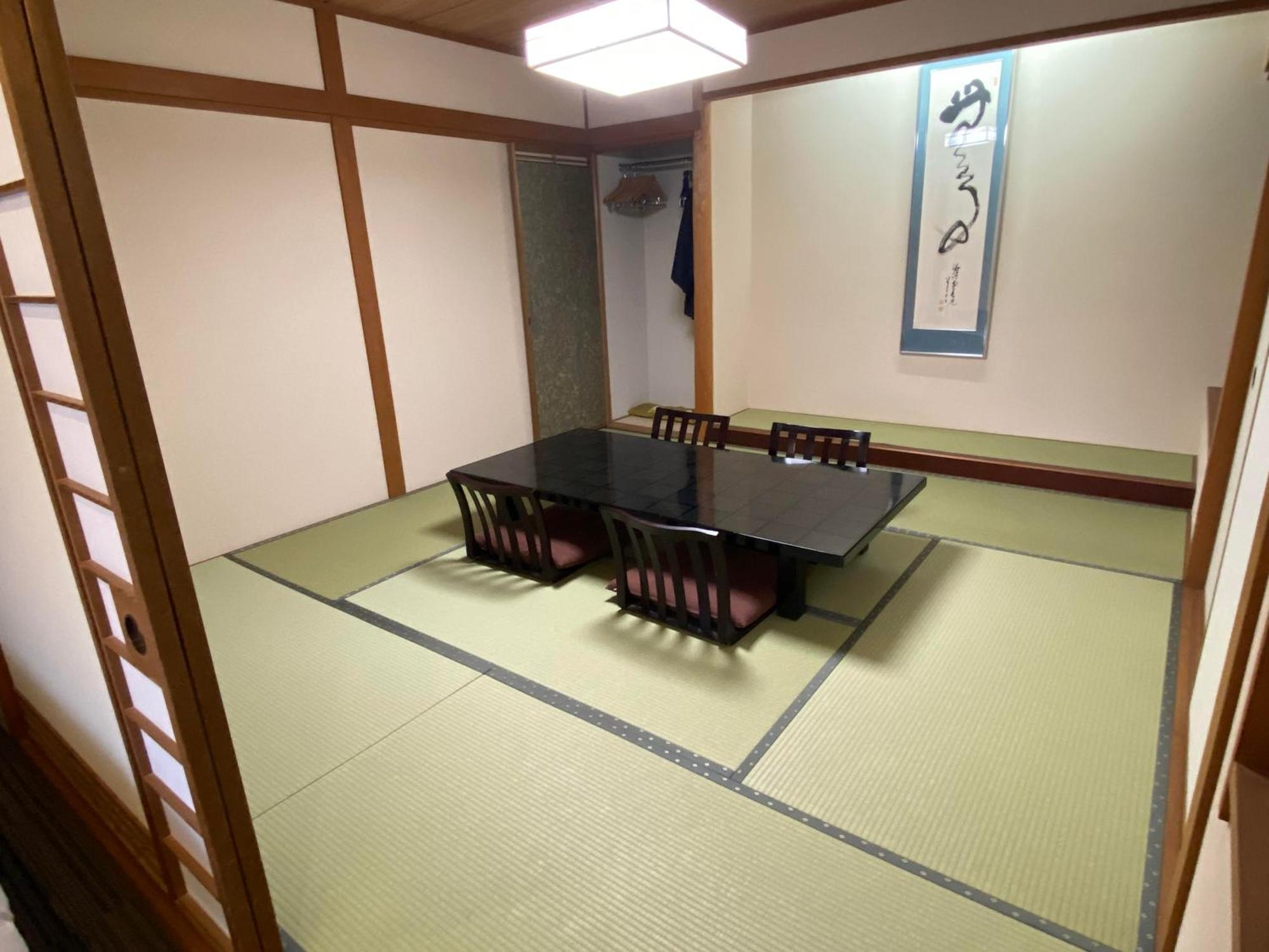 Hirayukan Takayama  Rum bild